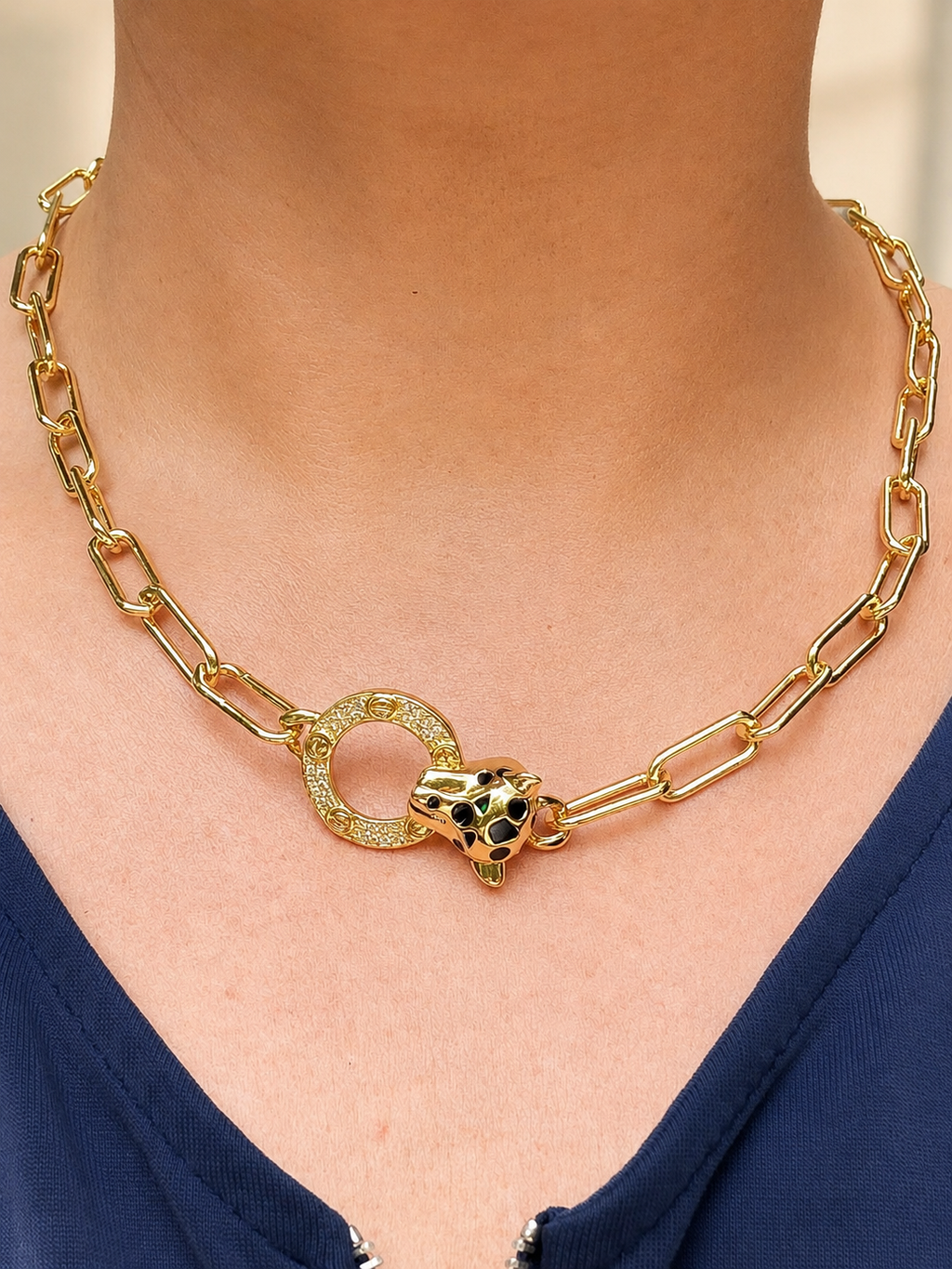 The Huntress Neckclace